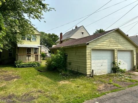 1714 E 44th St, Ashtabula, OH 44004 photo 4