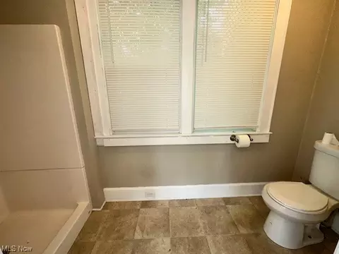 1714 E 44th St, Ashtabula, OH 44004 photo 6