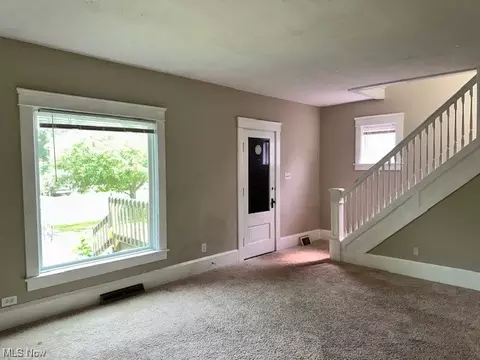 1714 E 44th St, Ashtabula, OH 44004 photo 9