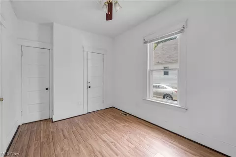 916 E 34th St, Lorain, OH 44055 photo 18