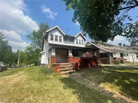 1502 Brown St, Akron, OH 44301