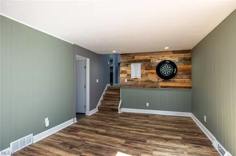 7359 Ames Rd, Parma, OH 44129 photo 11