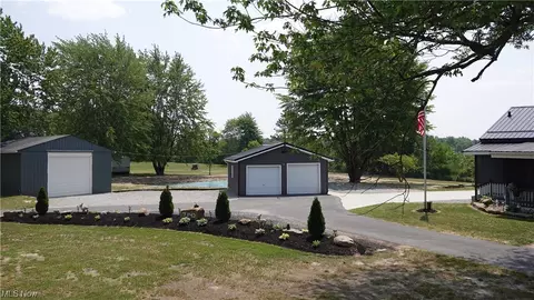 7142 Anderson Rd, Windham, OH 44288 photo 4