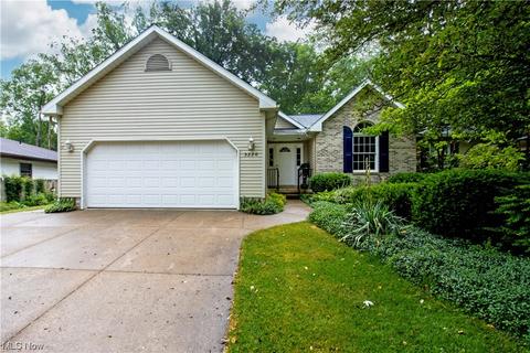 5220 Tyner Ave NW, Canton, OH 44708 photo 1