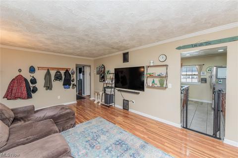 371 Olive St, Elyria, OH 44035 photo 5