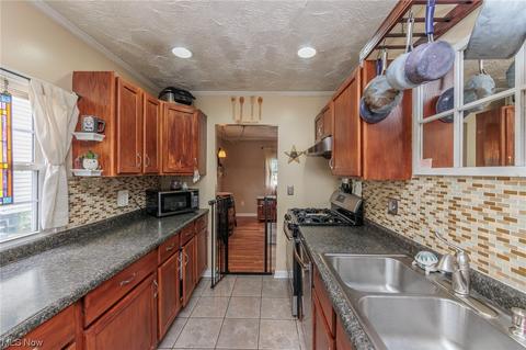 371 Olive St, Elyria, OH 44035 photo 11