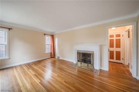255 E 211th St, Euclid, OH 44123 photo 8