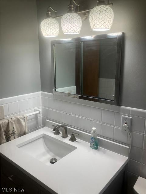 7246 Maplewood Rd, Parma, OH 44130 photo 14