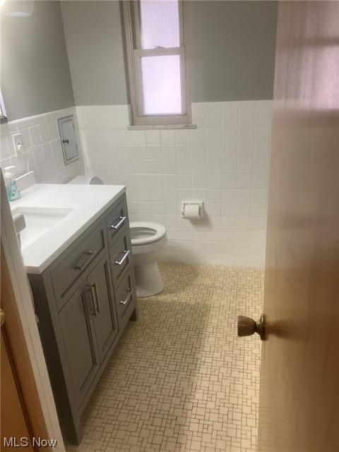 7246 Maplewood Rd, Parma, OH 44130 photo 12
