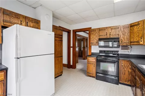 321 Ohio St, Huron, OH 44839 photo 14