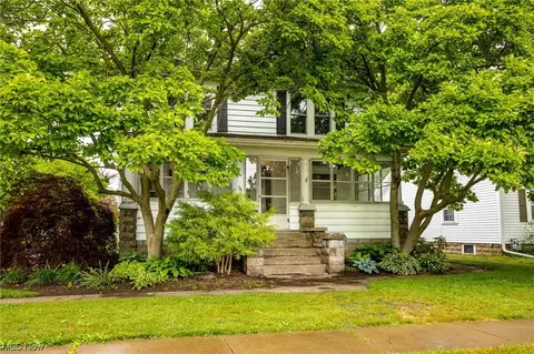 321 Ohio St, Huron, OH 44839 photo 2