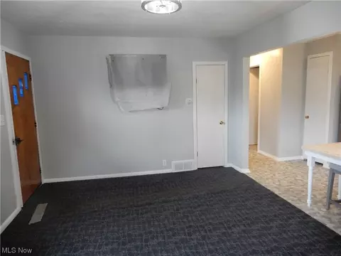607 Ash St, Coshocton, OH 43812 photo 10