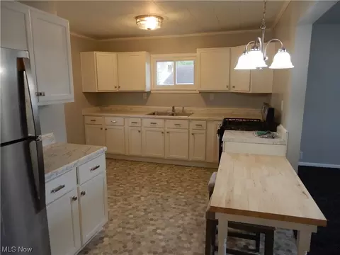 607 Ash St, Coshocton, OH 43812 photo 9