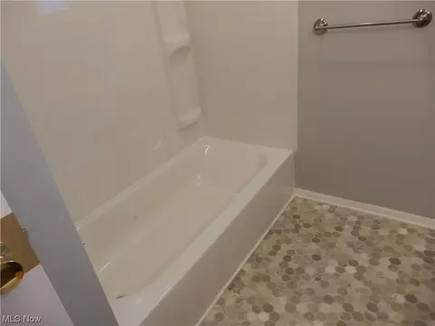 607 Ash St, Coshocton, OH 43812 photo 18