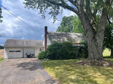 8115 Arlington Ave NW, North Canton, OH 44720