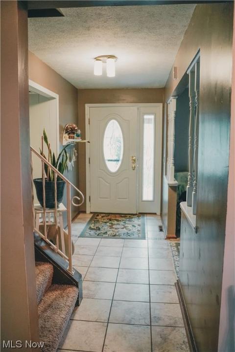 10471 E River Rd, Elyria, OH 44035 photo 2