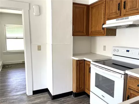 885 E 239th St, Euclid, OH 44123 photo 5