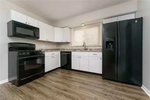 3303 9th St NW, Canton, OH 44708 photo 6