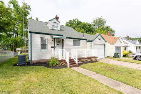 3303 9th St NW, Canton, OH 44708 photo 2