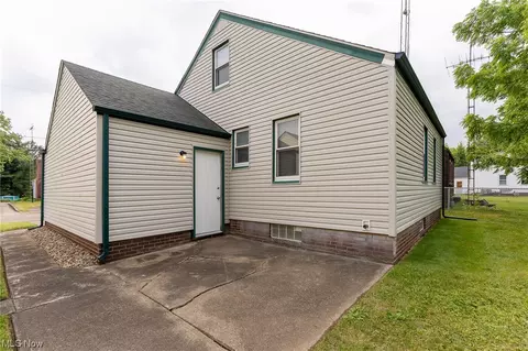 3303 9th St NW, Canton, OH 44708 photo 24