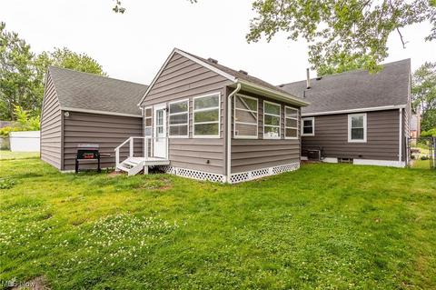 211 Beebe Ave, Elyria, OH 44035 photo 28