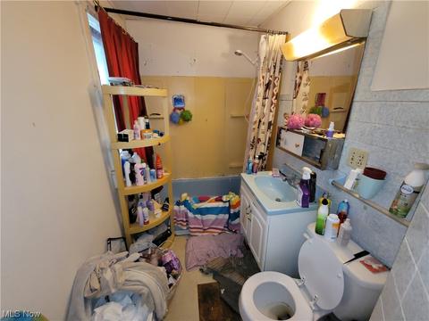 5 4th St, Beech Bottom, WV 26030 photo 11