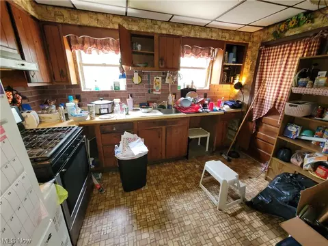 5 4th St, Beech Bottom, WV 26030 photo 6