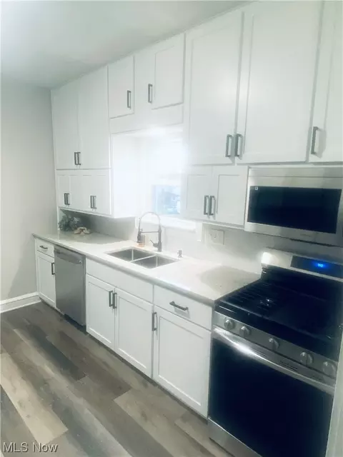 369 Maplewood Ave, Struthers, OH 44471 photo 7