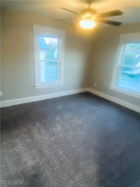 369 Maplewood Ave, Struthers, OH 44471 photo 14