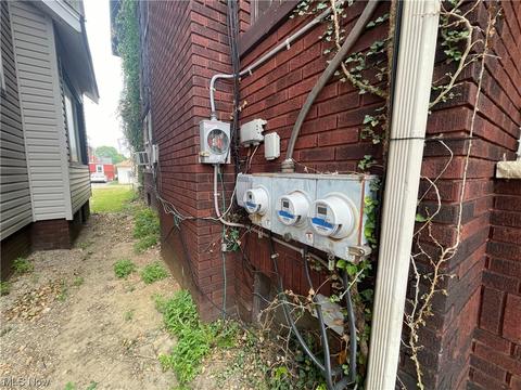 132 Bedford Ave NW, Canton, OH 44708 photo 19