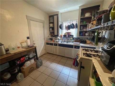 132 Bedford Ave NW, Canton, OH 44708 photo 7