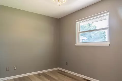 698 Apache Run, Macedonia, OH 44056 photo 16