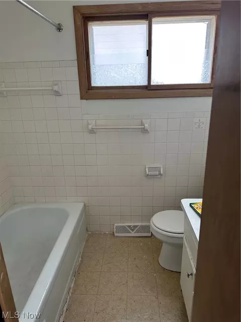 543 E 208th St, Euclid, OH 44119 photo 30
