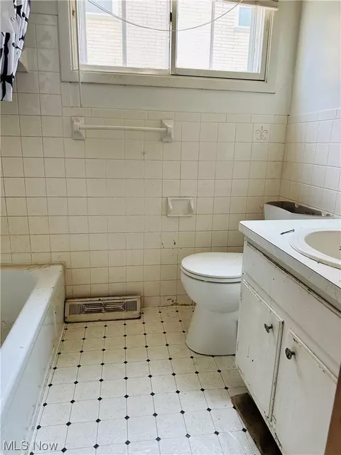 543 E 208th St, Euclid, OH 44119 photo 14