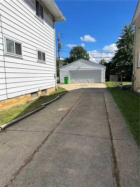 543 E 208th St, Euclid, OH 44119 photo 28