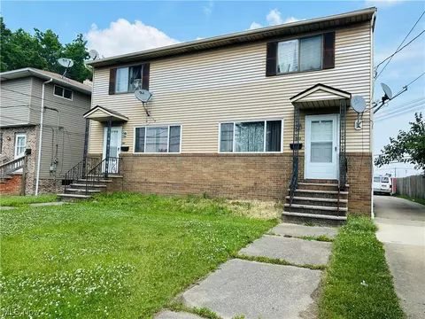 941 E 250th St, Euclid, OH 44132 photo 2