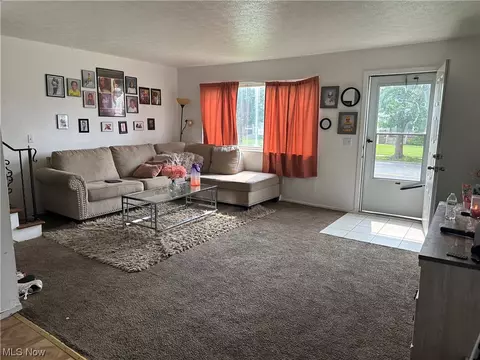 941 E 250th St, Euclid, OH 44132 photo 8