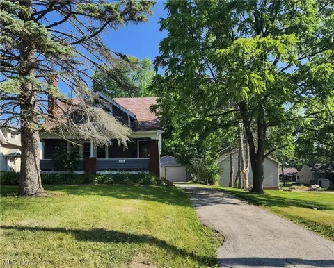 24 Arlene Ave, Youngstown, OH 44512