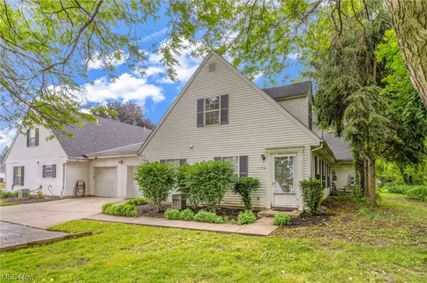 1154 Atwood Dr #25-7, Cleveland, OH 44108