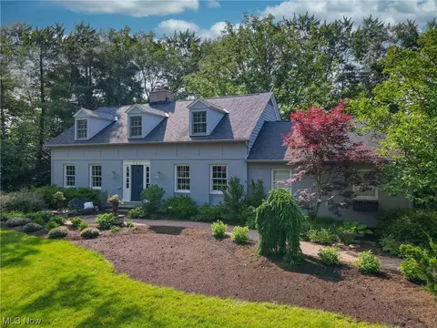 146 Old Orchard Dr, Hudson, OH 44236