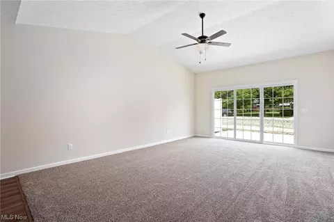 244 Silver Spring Cir, Elyria, OH 44035 photo 6