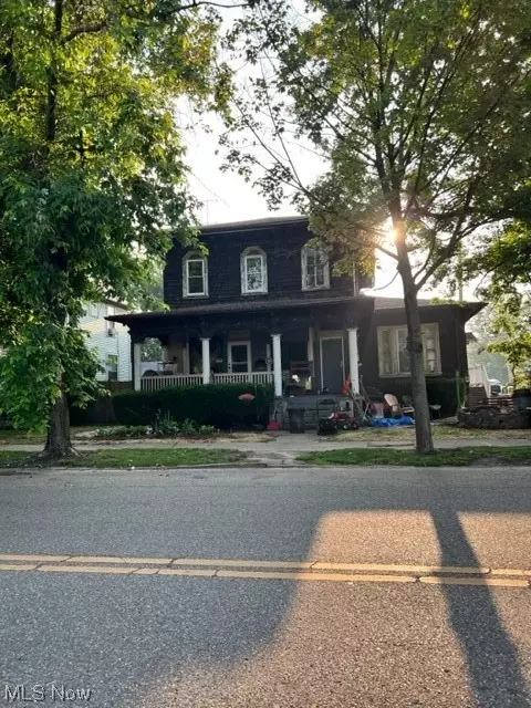 104 8th St NE, Massillon, OH 44646