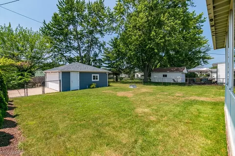 1766 Eldon Dr, Wickliffe, OH 44092 photo 33