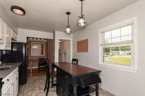 1766 Eldon Dr, Wickliffe, OH 44092 photo 10