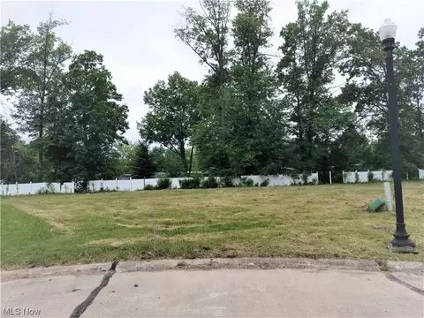 40101 Ryan Ct, Elyria, OH 44035 photo 1