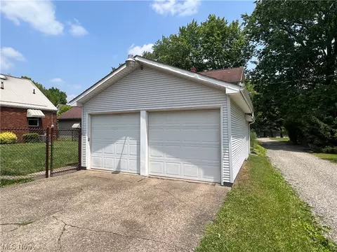 1000 E Front St, Dover, OH 44622 photo 28