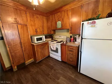 1000 E Front St, Dover, OH 44622 photo 7