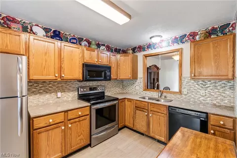 4622 Preserve Dr NW, Canton, OH 44708 photo 3
