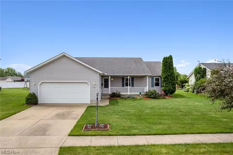 749 Timber Wolf Ln, Lagrange, OH 44050 photo 1