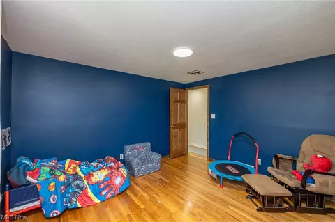 4424 Rollingview Dr, Seven Hills, OH 44131 photo 14